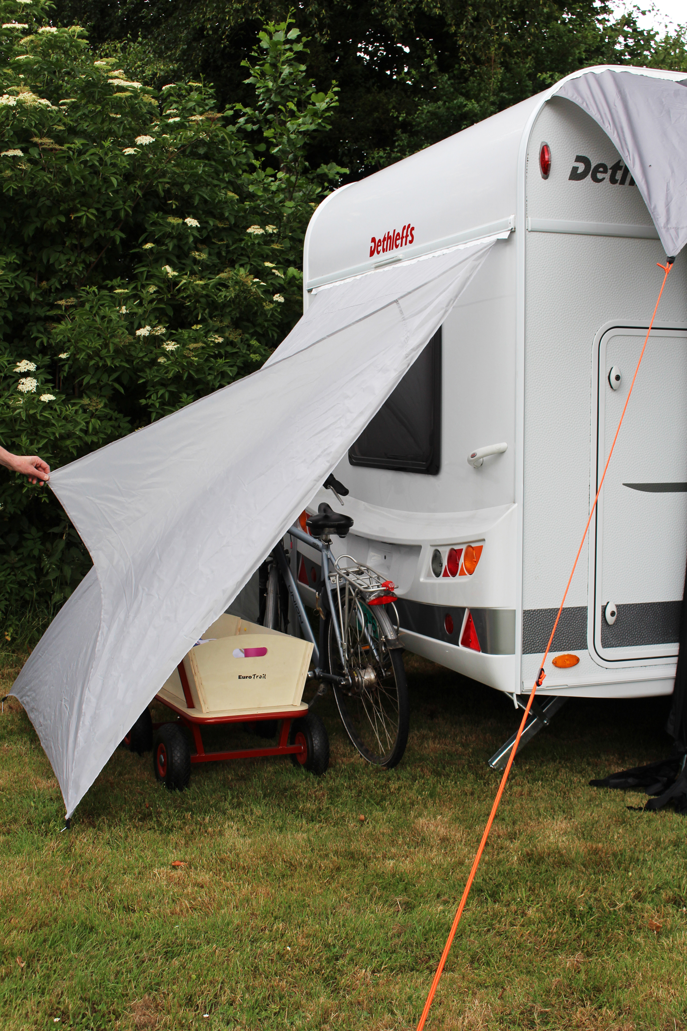 Eurotrail Caravan Campervan Universal Tent for Back of Van Storage